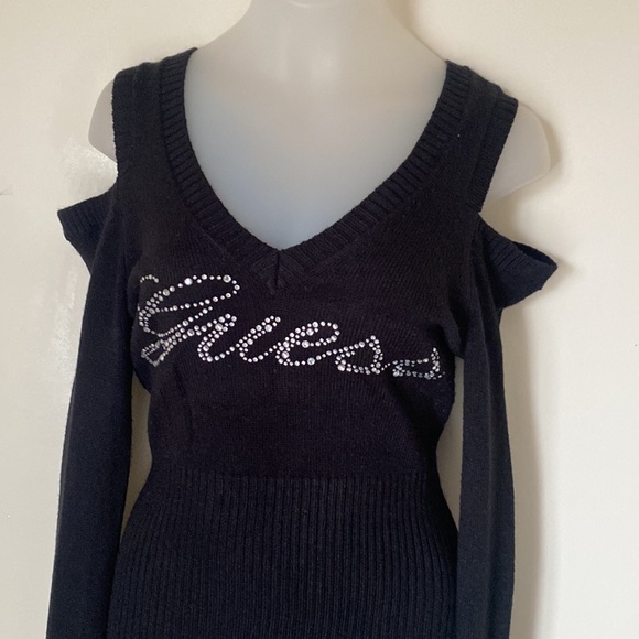 Women’s top long sleeve open shoulder size medium used good condition.  #5 - Picture 2 of 6